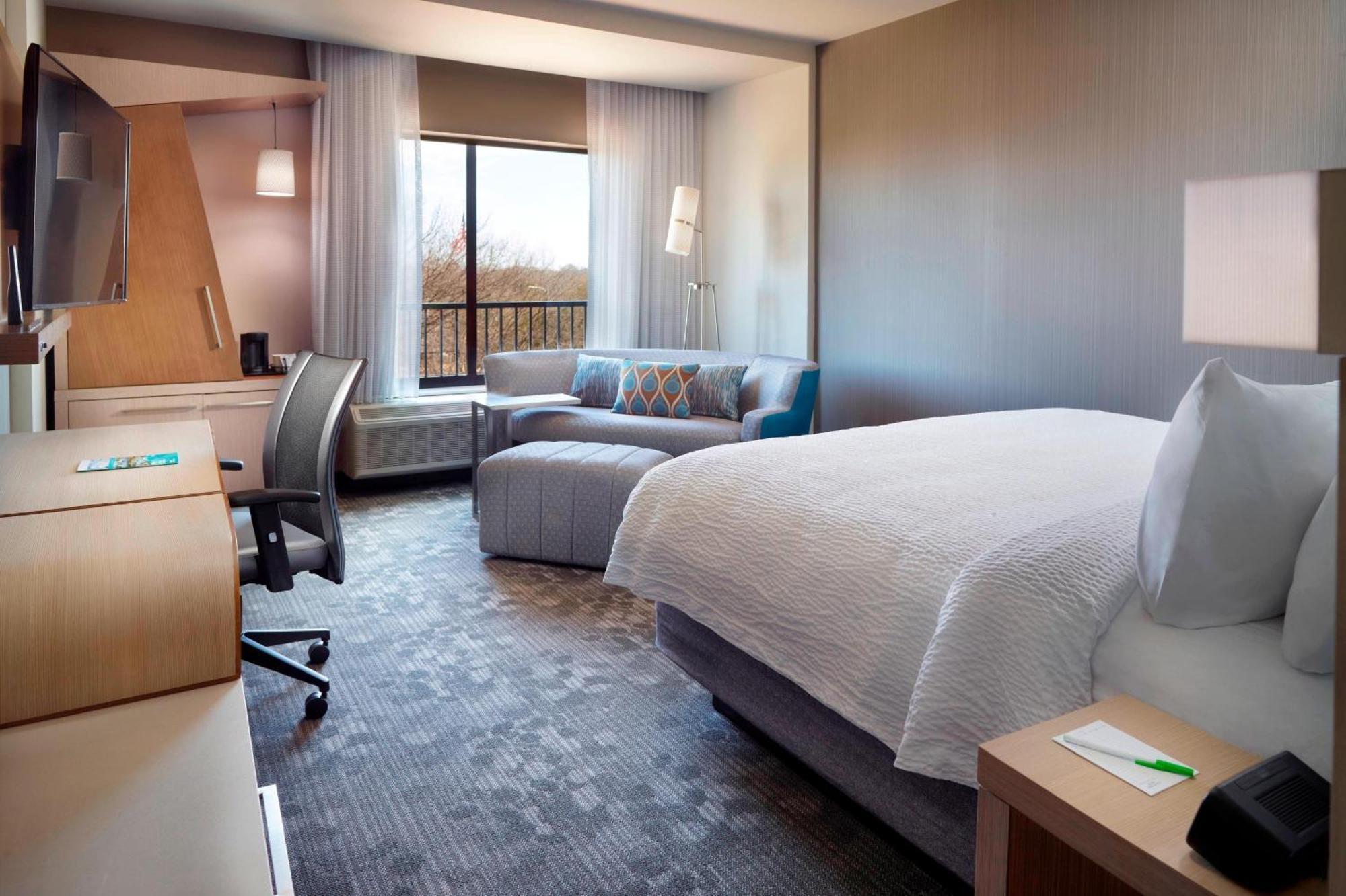 Courtyard By Marriott Lagrange Ξενοδοχείο Εξωτερικό φωτογραφία